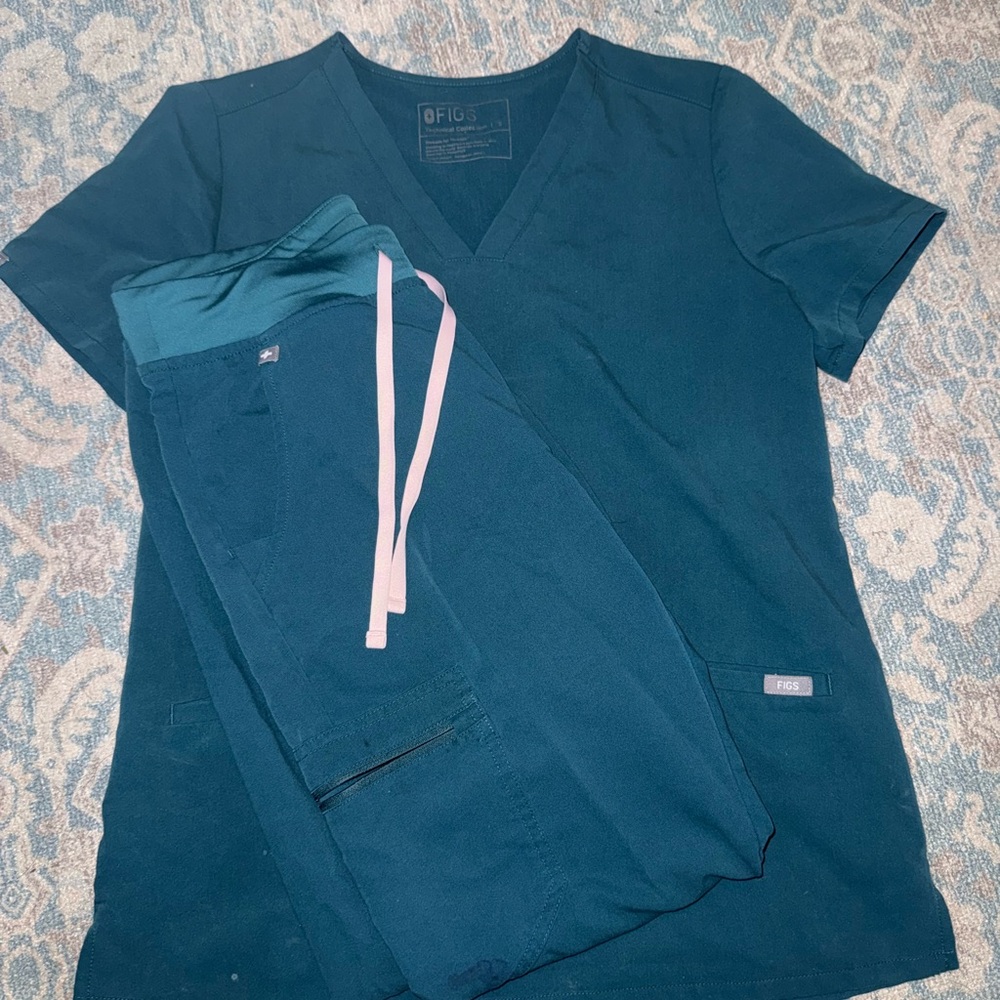 Figs Caribbean Blue Scrub Set- Zamora Joggers - S Catarina One-Pocket- S